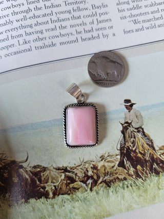 The Harriet Rectangle Pendant - Pink Conch
