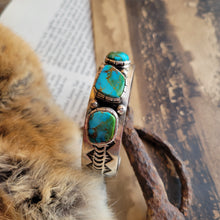 Load image into Gallery viewer, The Kay Cuff