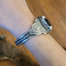 Load image into Gallery viewer, The Nora Cuff