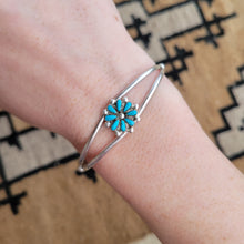 Load image into Gallery viewer, The Adelaide Mini Cluster Cuff